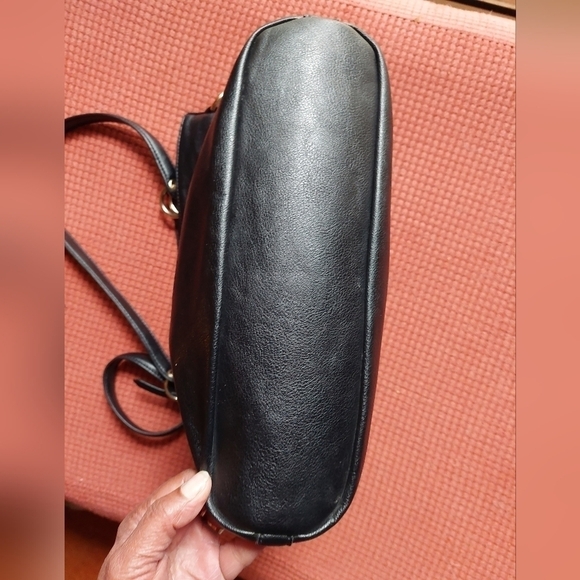 KGB Studio Black Synthetic Shoulder Bag - Picture 4 of 13